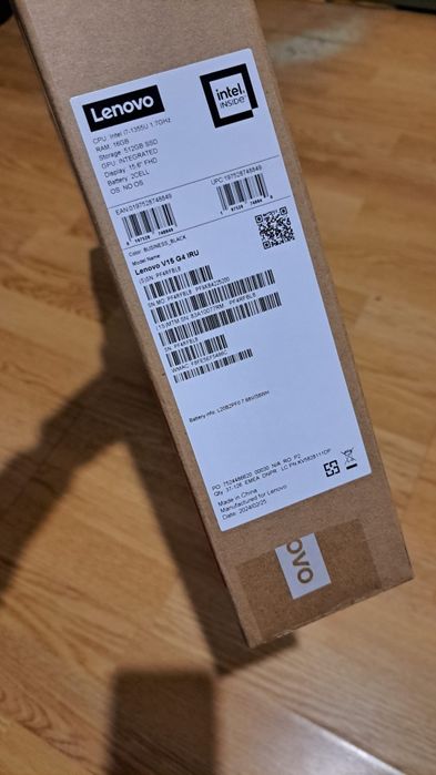 Vand laptop sigilat Lenovo