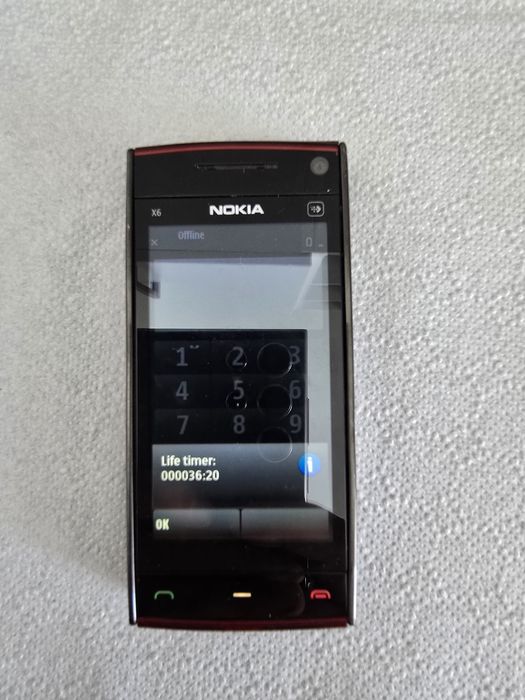 Vand telefoane de colecție.