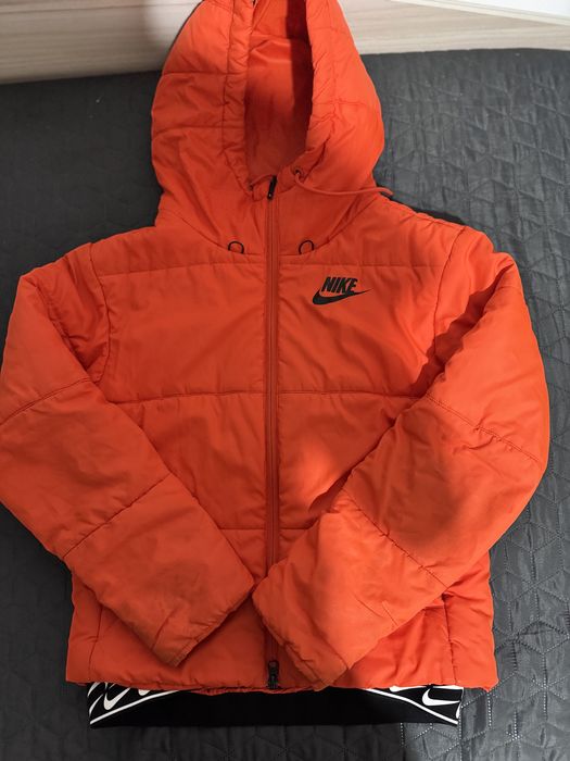 Puma, Nike - дамски якета