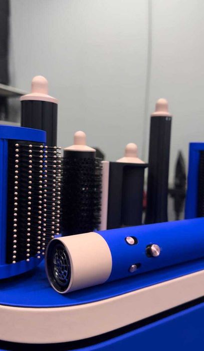 Стайлер Dyson Blue blush все цвета доступны у нас есть услуги расрочки