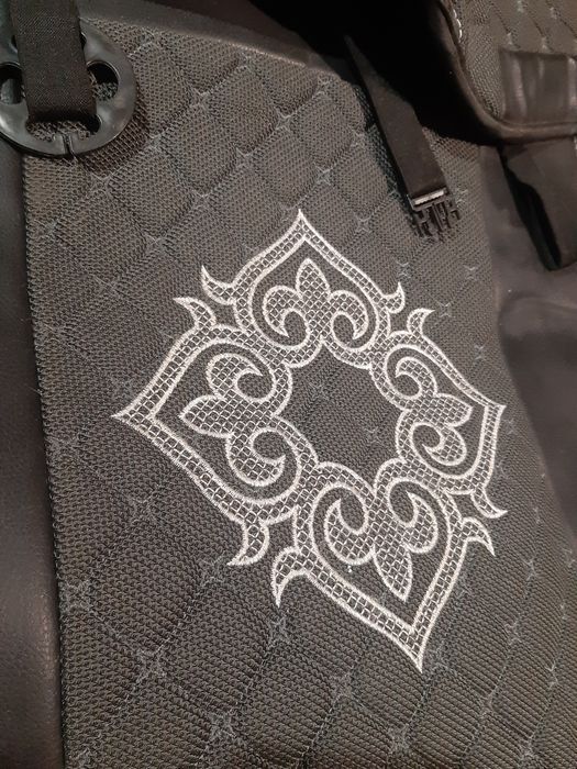 Чехлы на сиденья Крайслер 300с