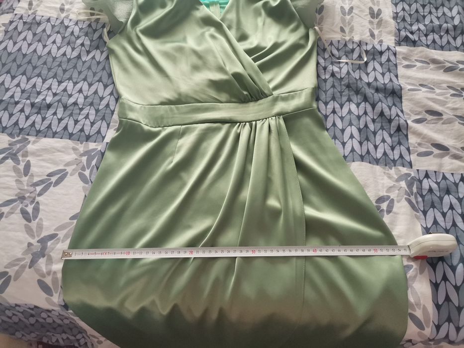 Vând rochie mărimea 44