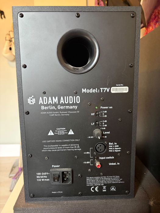 Adam studio t7v x2