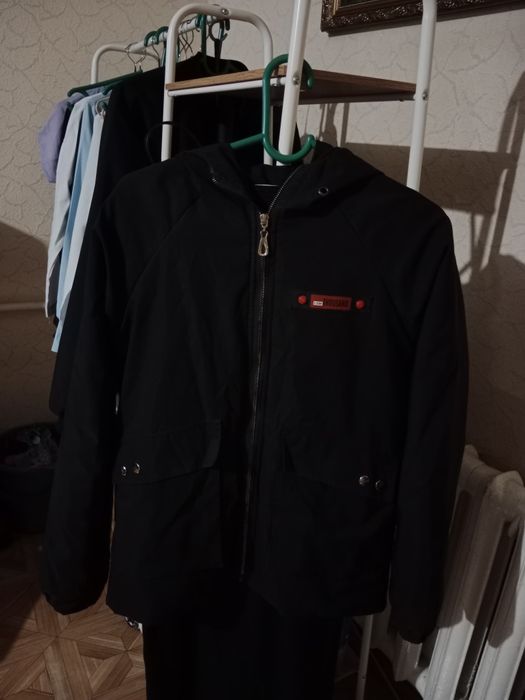 Продаю осеннюю куртку