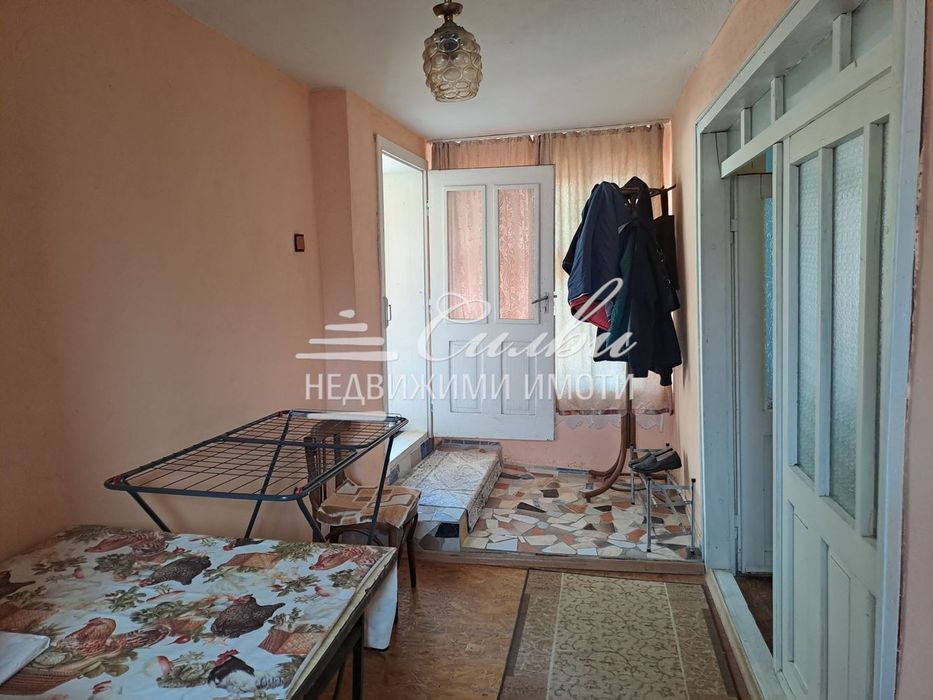 Самостоятелна къща на АСФАЛТОВ път - с.Мараш!