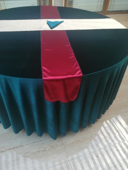 Fete/Fata De Masa Evenimente Rotunde/Dreptunghiulare