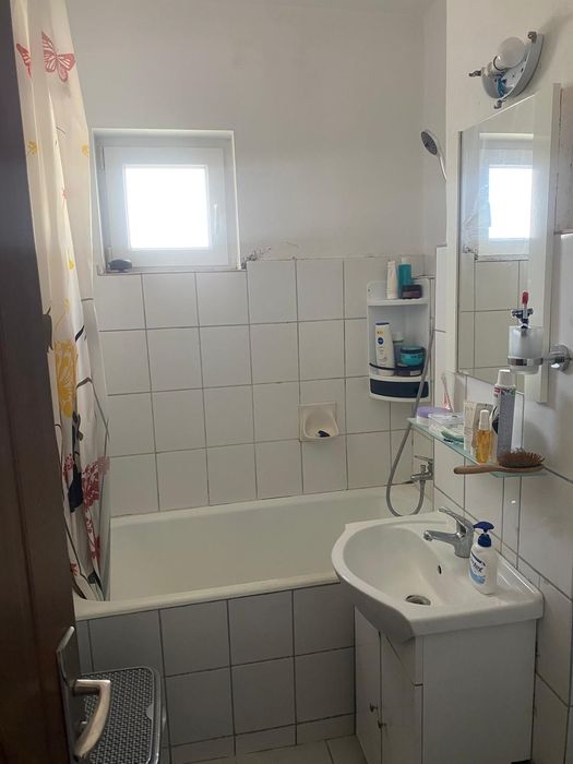 Se închiriază apartament!