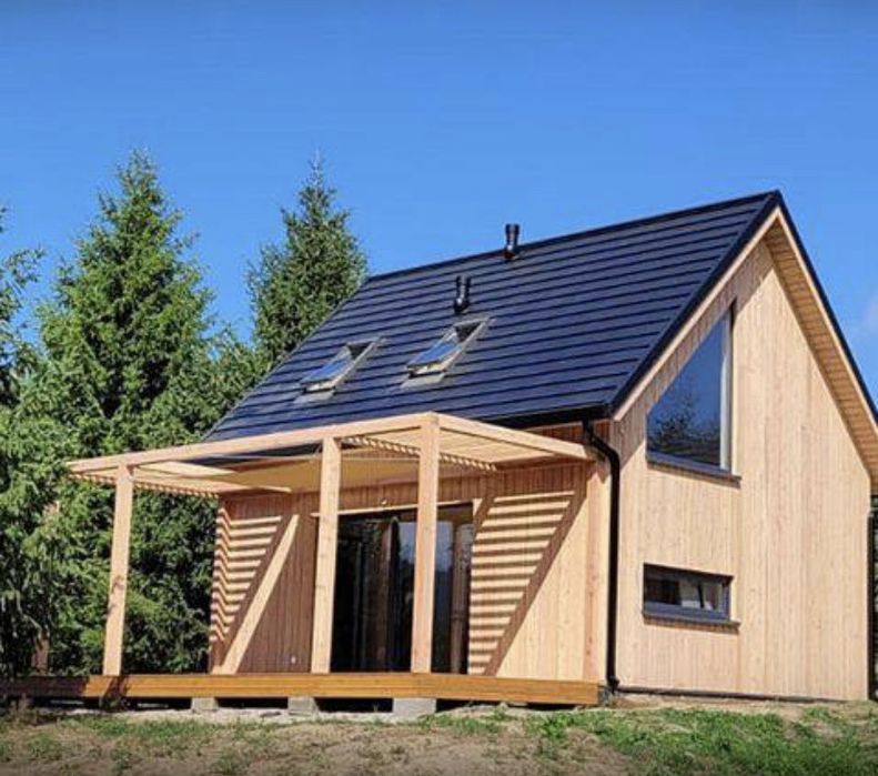 Vand case la gata de locuit sau de vacanta