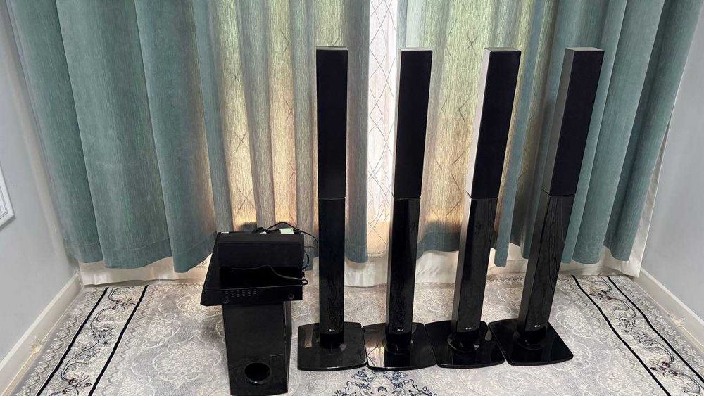 Домашний кинотеатр LG LHD657 + Karaoke (deyarli yangi) kolonkalar