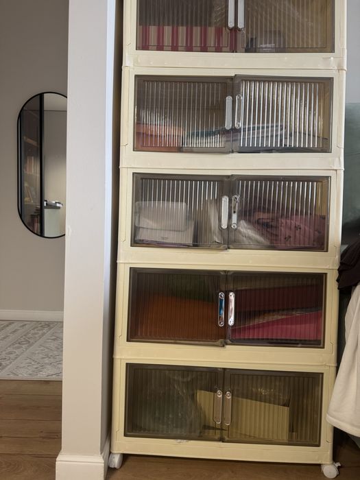 Продам шкаф с секциями