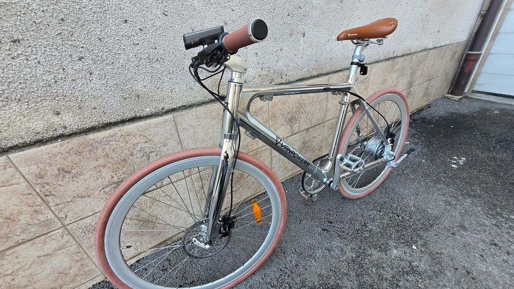 Продавам електрически велосипед VANPOWERS City Vanture