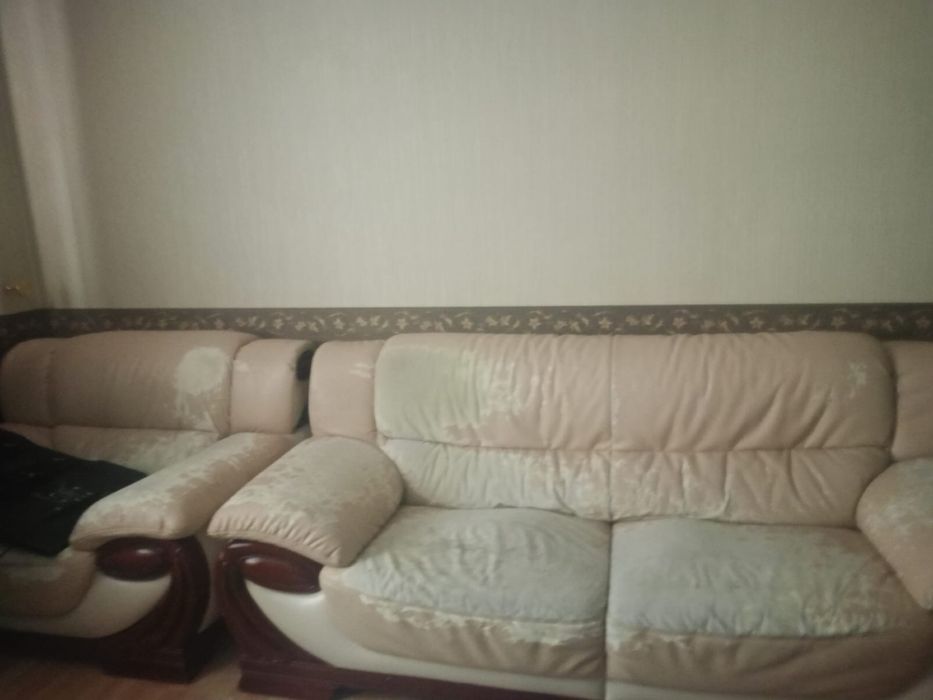 Продам диван и два кресла