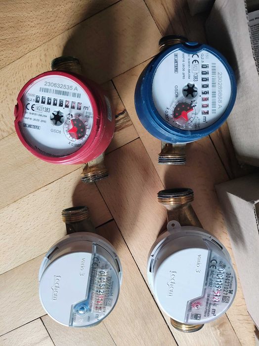 Водомер за топла вода