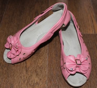 Продам босоножки