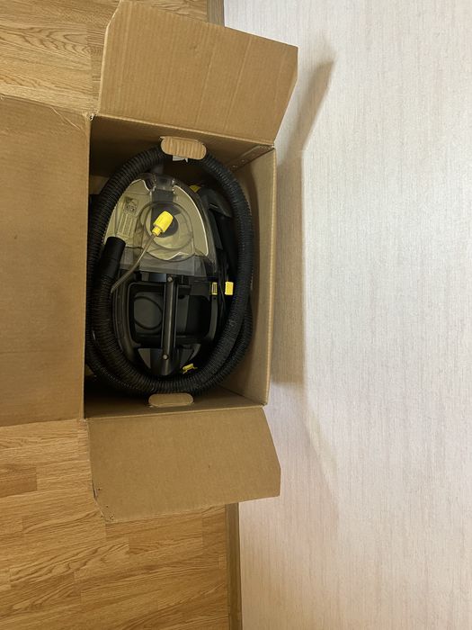 Моющий пылесос Puzzi 8/1 C