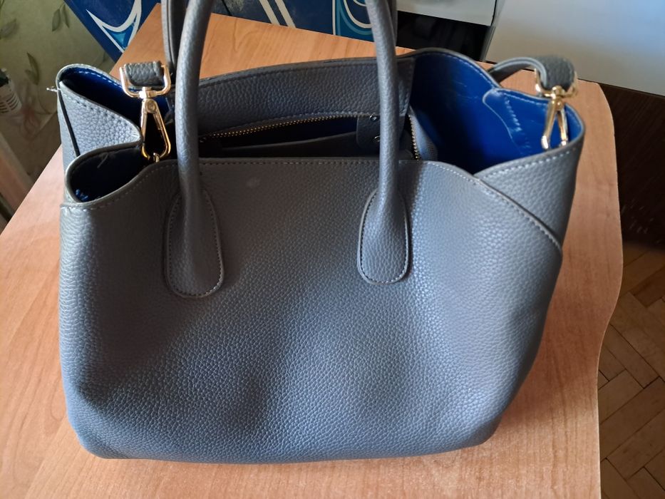 Дамска чанта сива -4€