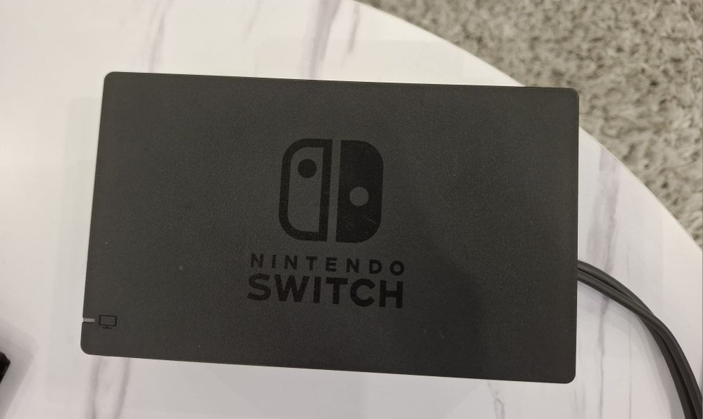 Nintendo Switch + Just Dance + Допълнителен джойстик