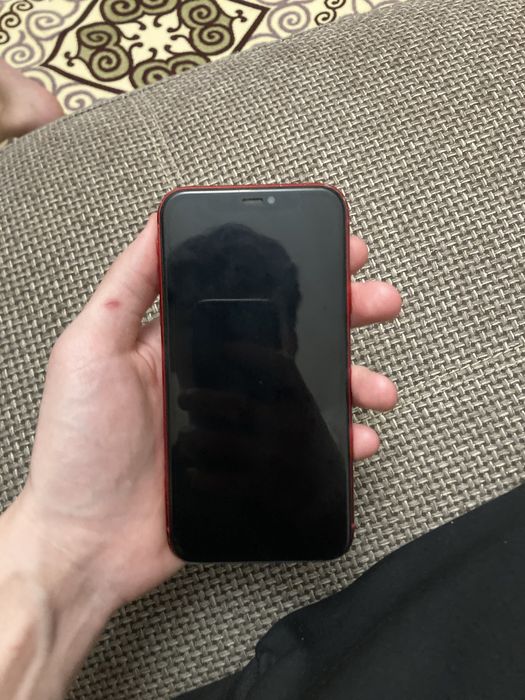 Айфон 11 продам 50к