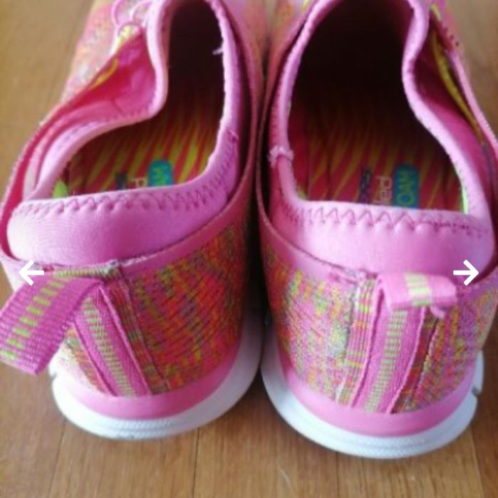 SKECHERS Air-Cooled memory foam