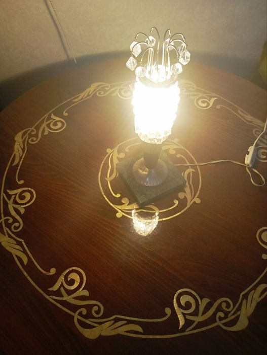 светильник из горного хрусталя