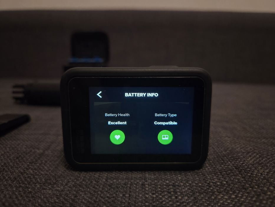 GoPro Hero 9 Black - Pachet COMPLET - 4 Baterii+încărcător+accesorii