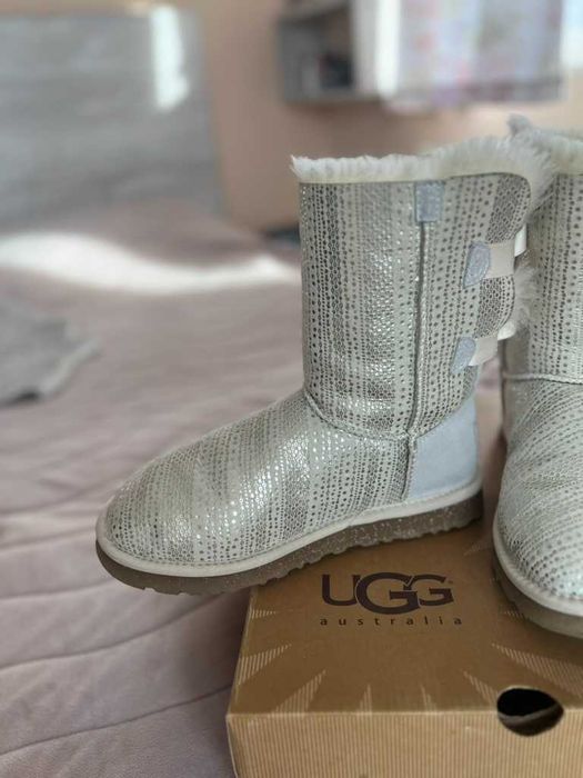 Оригинални UGG Bailey Charms – размер 39, с кутия