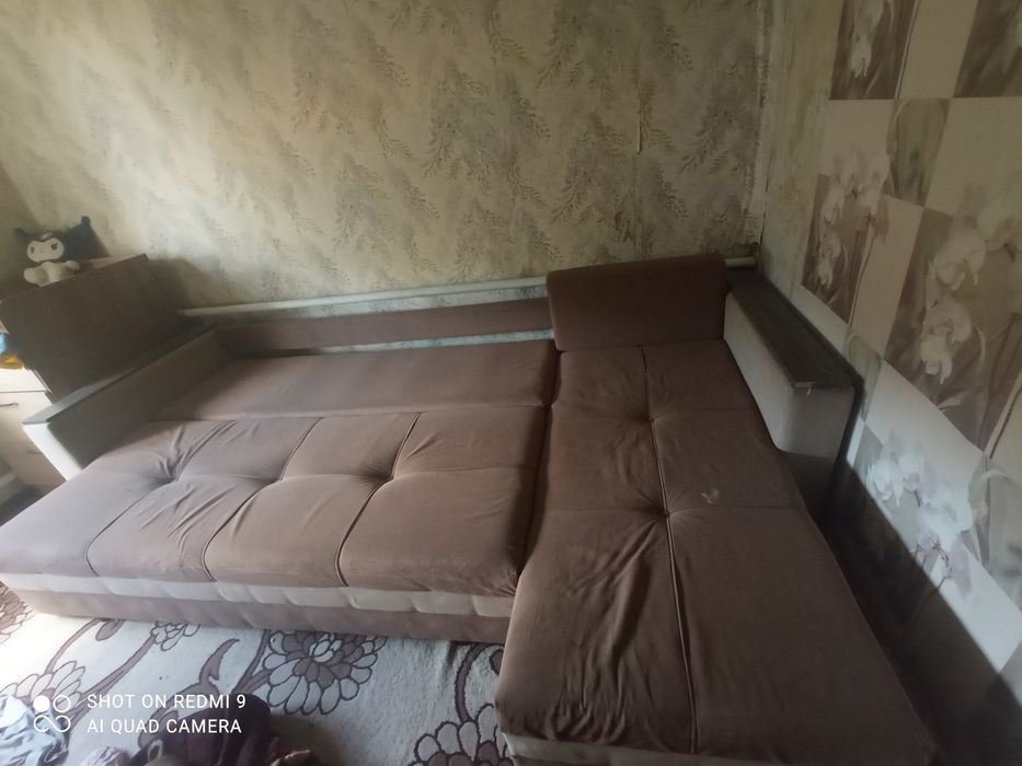 Диван угловой б/у