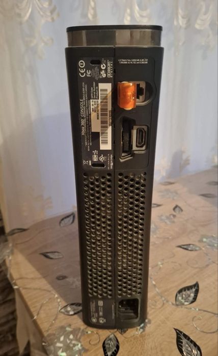 Продавам Xbox 360