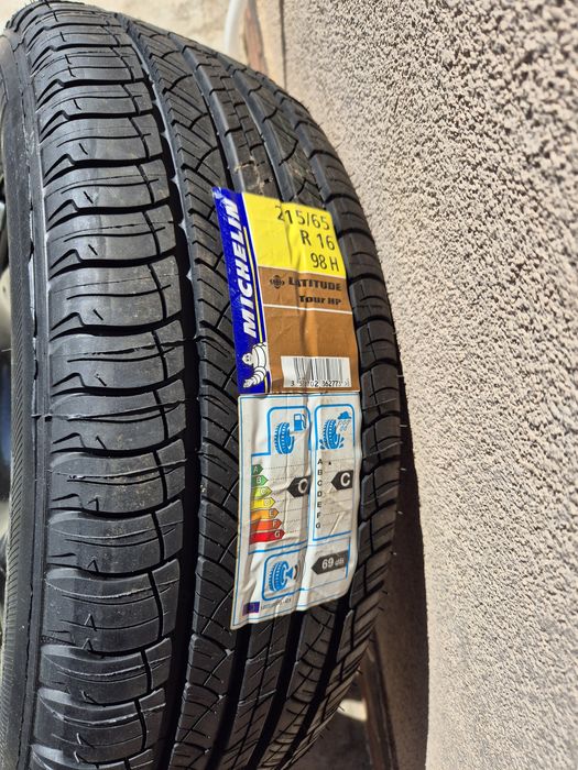 Roata Janta de rezerva NOUA dacia Duster cauciuc michelin 215 65 16