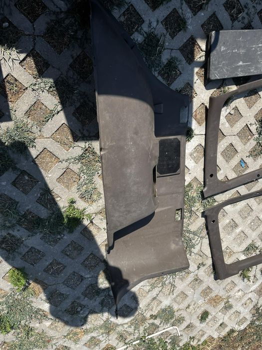 Продавам салон за Mitsubishi Pajero 2