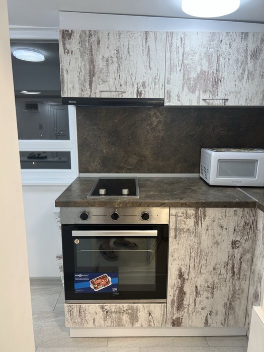 Дава се под наем Ателие в Шумен, 5-ти полк - 16000 кв.м за 163.2 € - Снимка #5