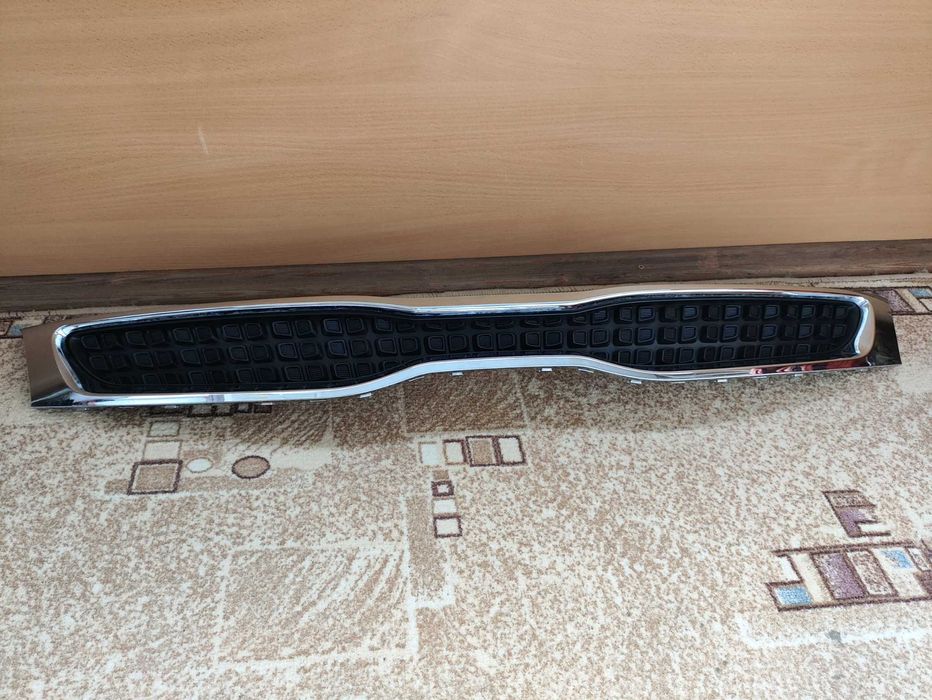 Решетка радиатора на Kia Rio