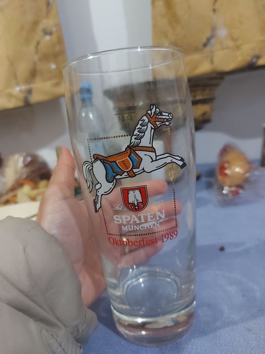 Pahar bere țap oktoberfest