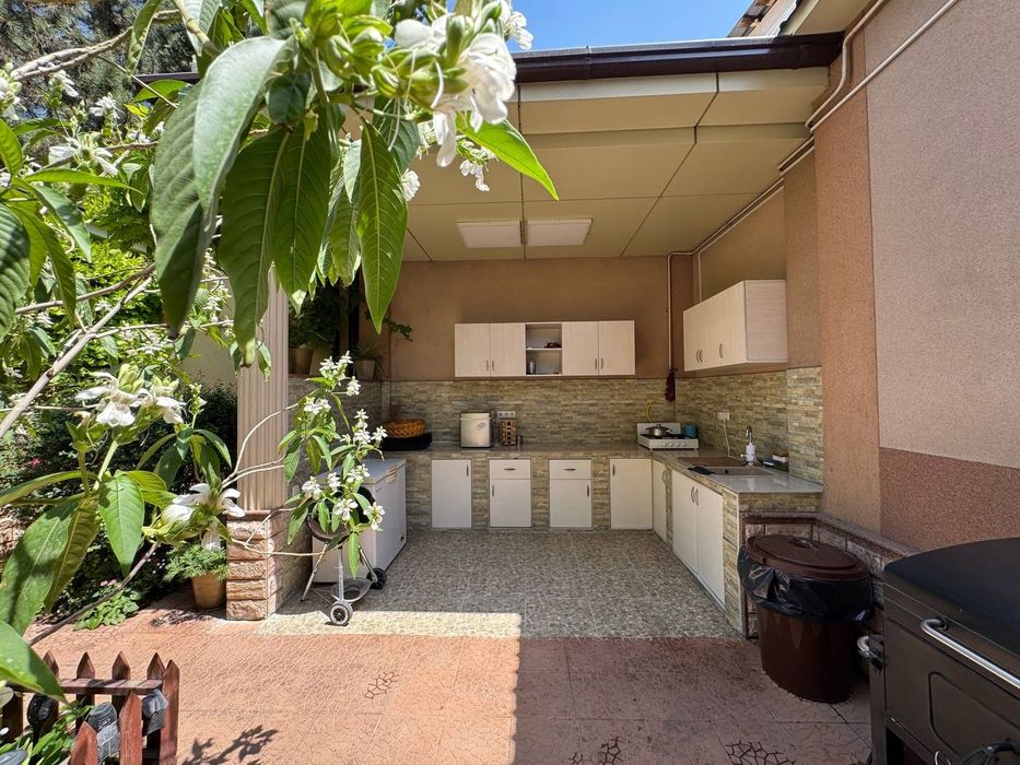 Продаётся Участок 7.3 соток. Ивлева ул