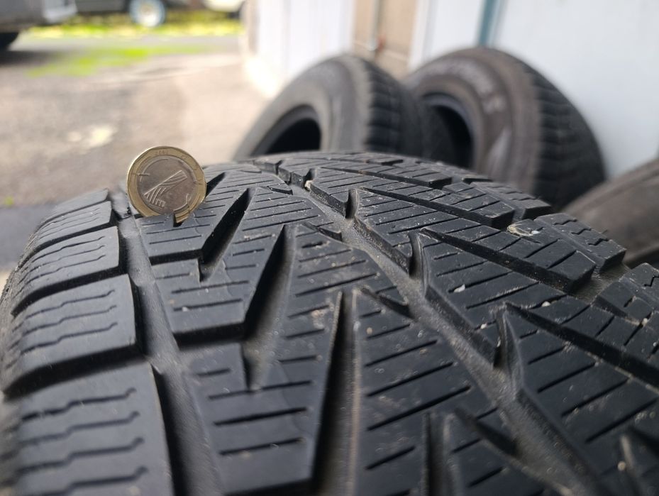 215/65R16 зимни гуми VREDESTEIN