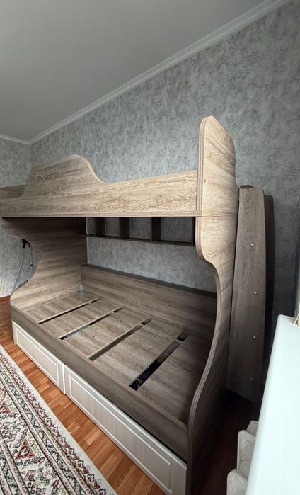 Двухярусный кровать