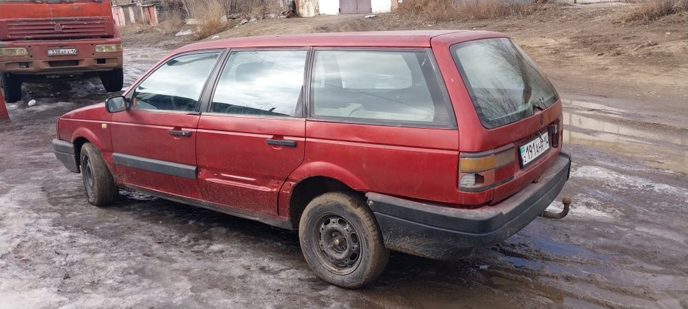 Продам пассат б3, 1,8 карбюратор