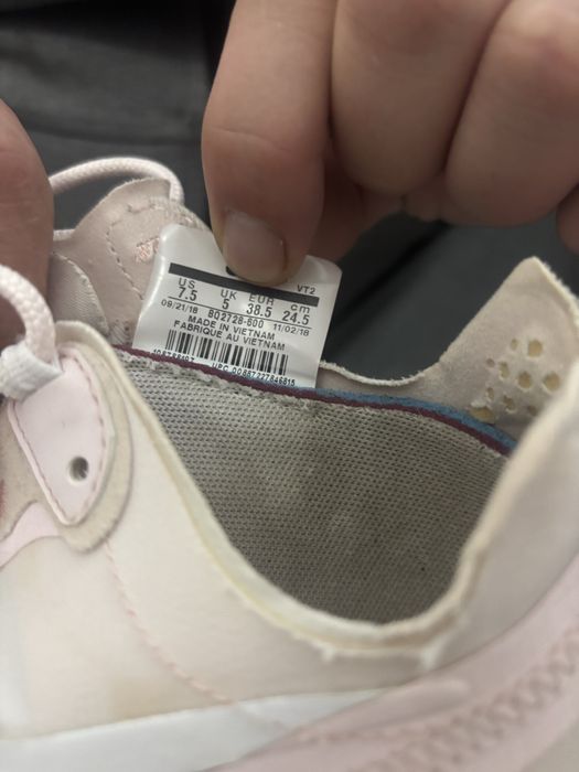 Маратонки Nike React