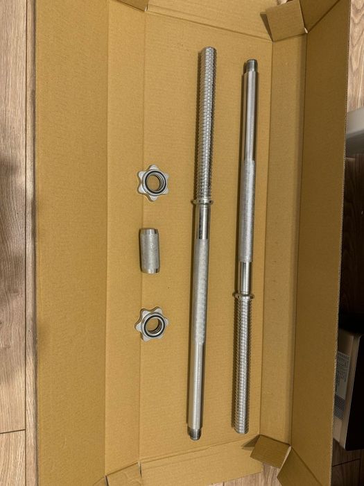 Vand haltera cu greutati