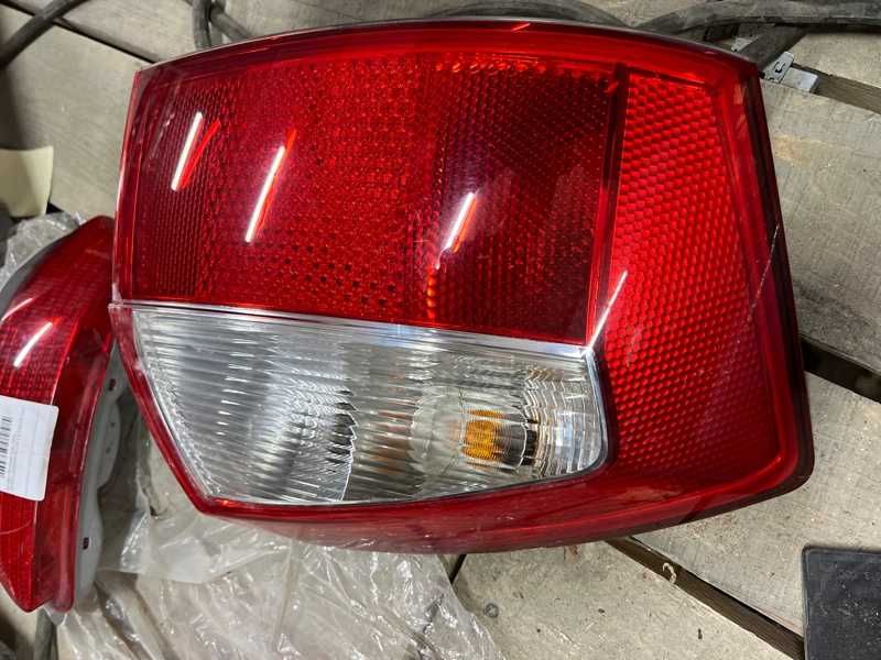 Фонарь задний левый Audi A4 B6