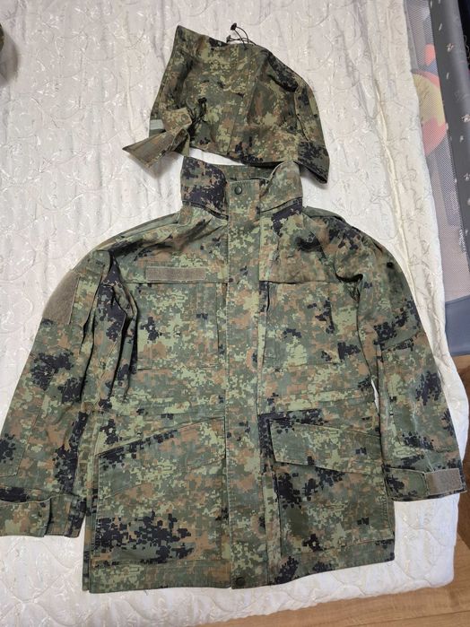 Камуфлажни дрехи