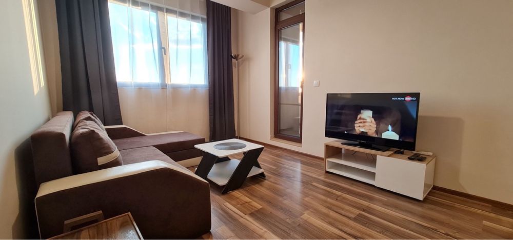 Двустаен апартамент до морската градина. Безплатен паркинг