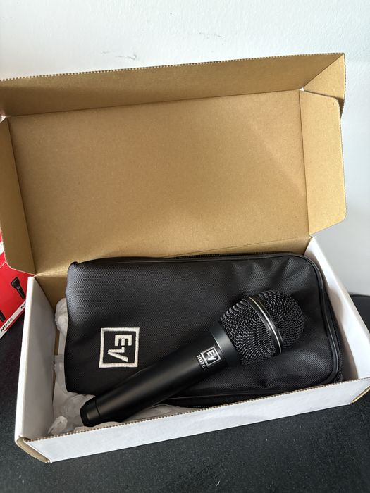 Microfon Electro-Voice ND76