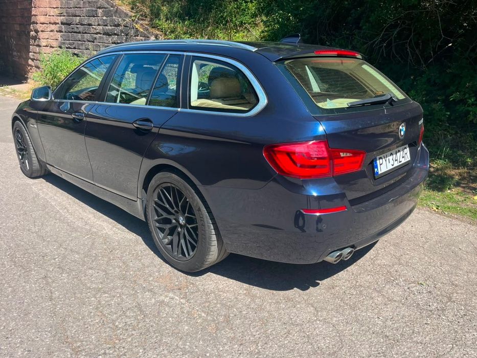BMW 5 Series 2011 — imagine 5