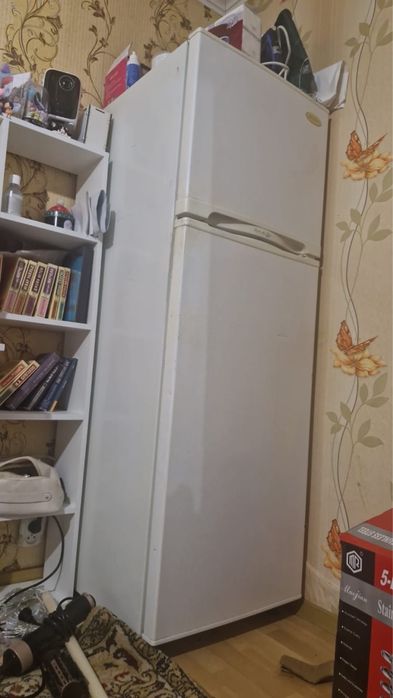 Холодильник б/у.