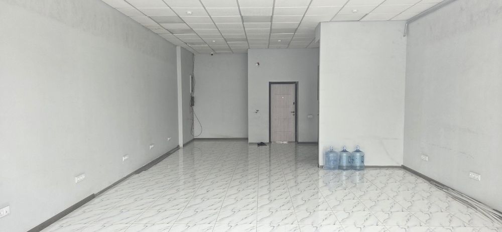 Сдается коммерческое помещение 70 м², 1-я линия, ул. Сайрам 2