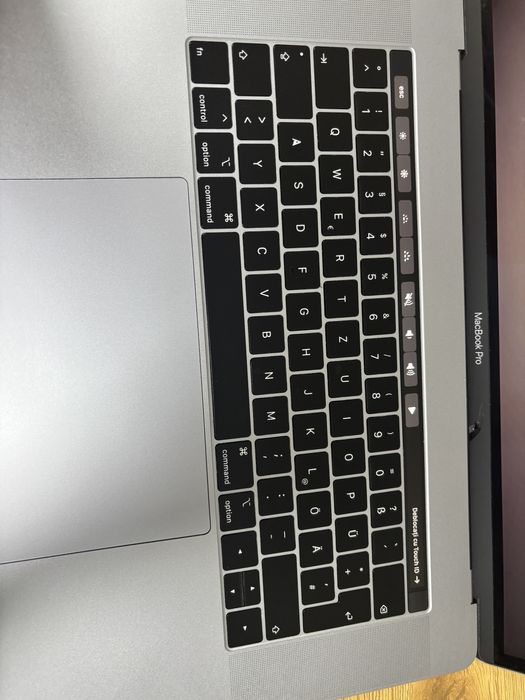 Laptop Macbook Pro 2019 schimb cu Dell Latitude