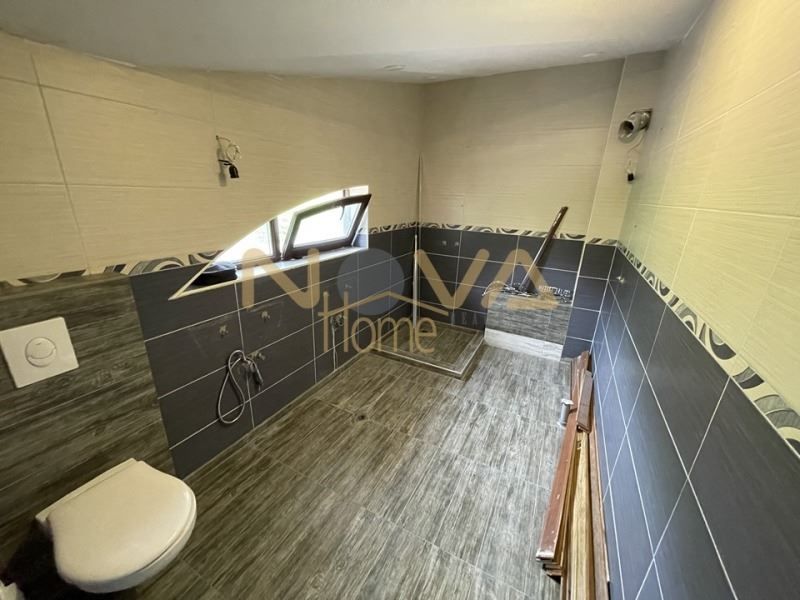 Къща в Варна, област-м-т Манастирски рид площ 344 цена 430000