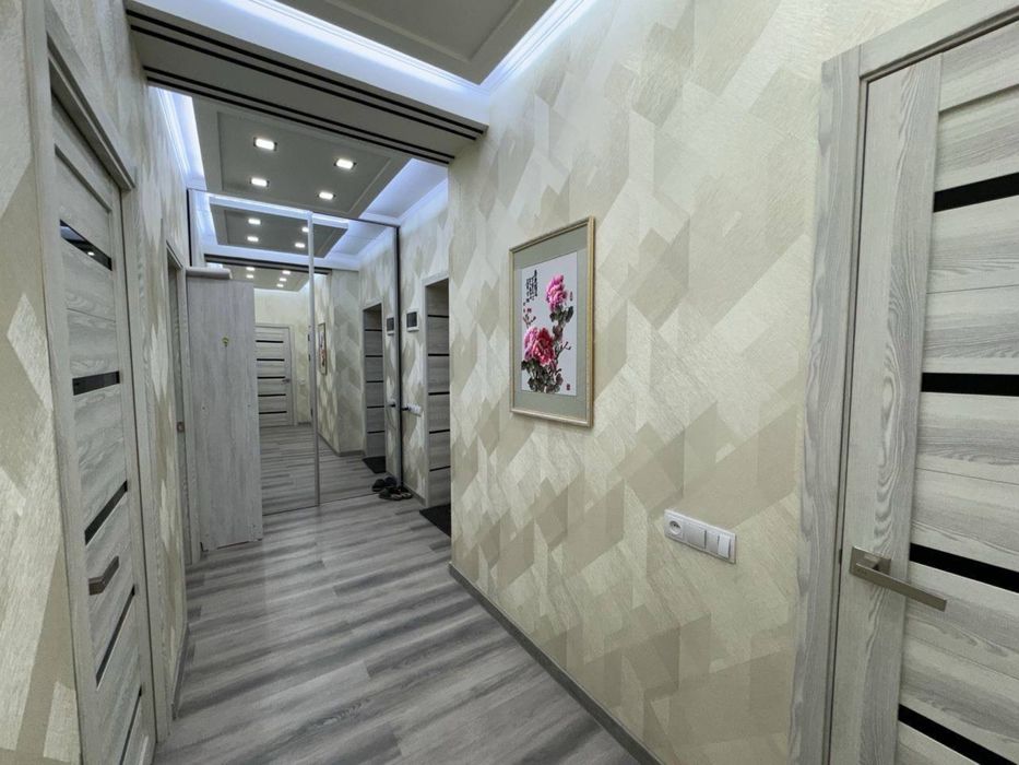 Продается 2-комнатная квартира в новостройке, улица А.Каххара Туйхона