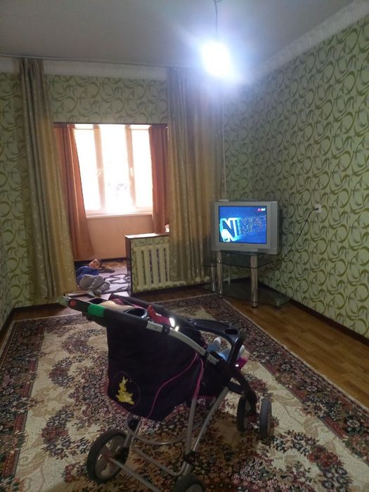 Sergeli 6 tida 2 xonali uy sotiladi